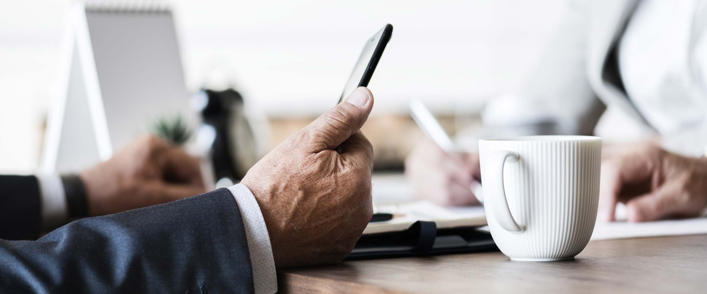 Làm Trần Thạch Cao